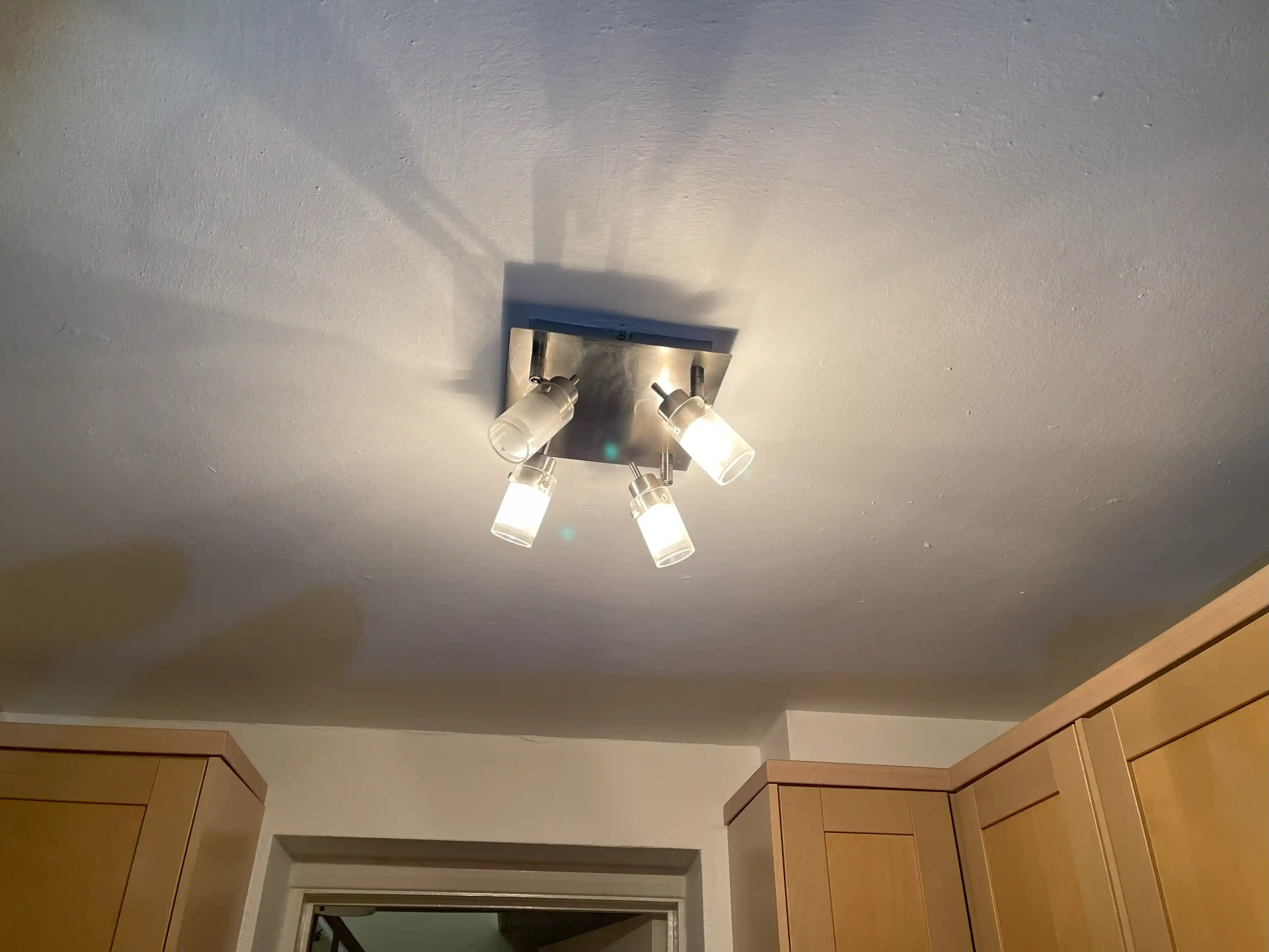 24 Hours Emergency Electrician near West End